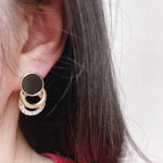 Load image into Gallery viewer, Black Circle Metal Earring
