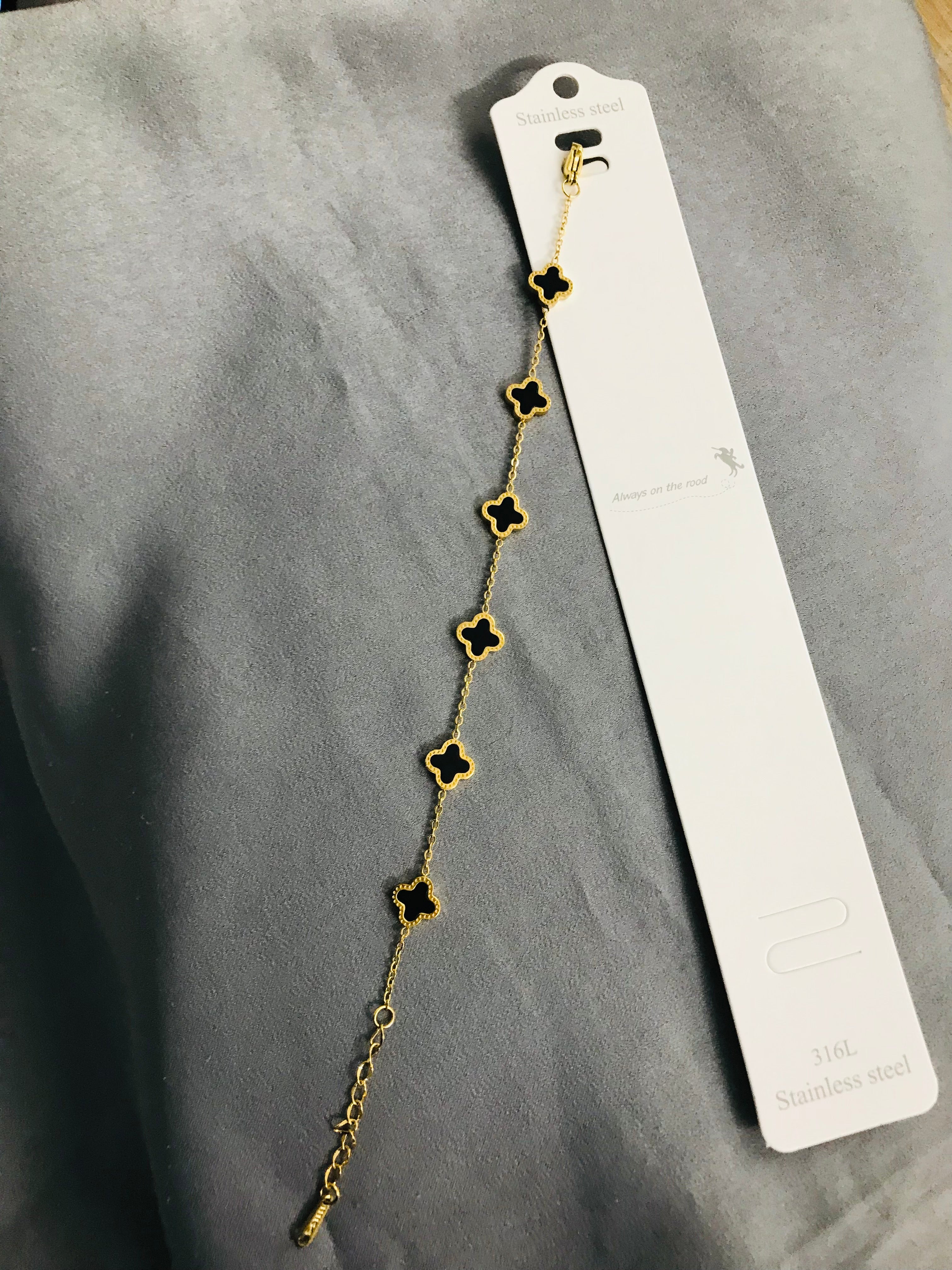 Clovar Chain Titanium Bracelet-02