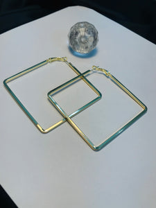 Square Hoop Golden