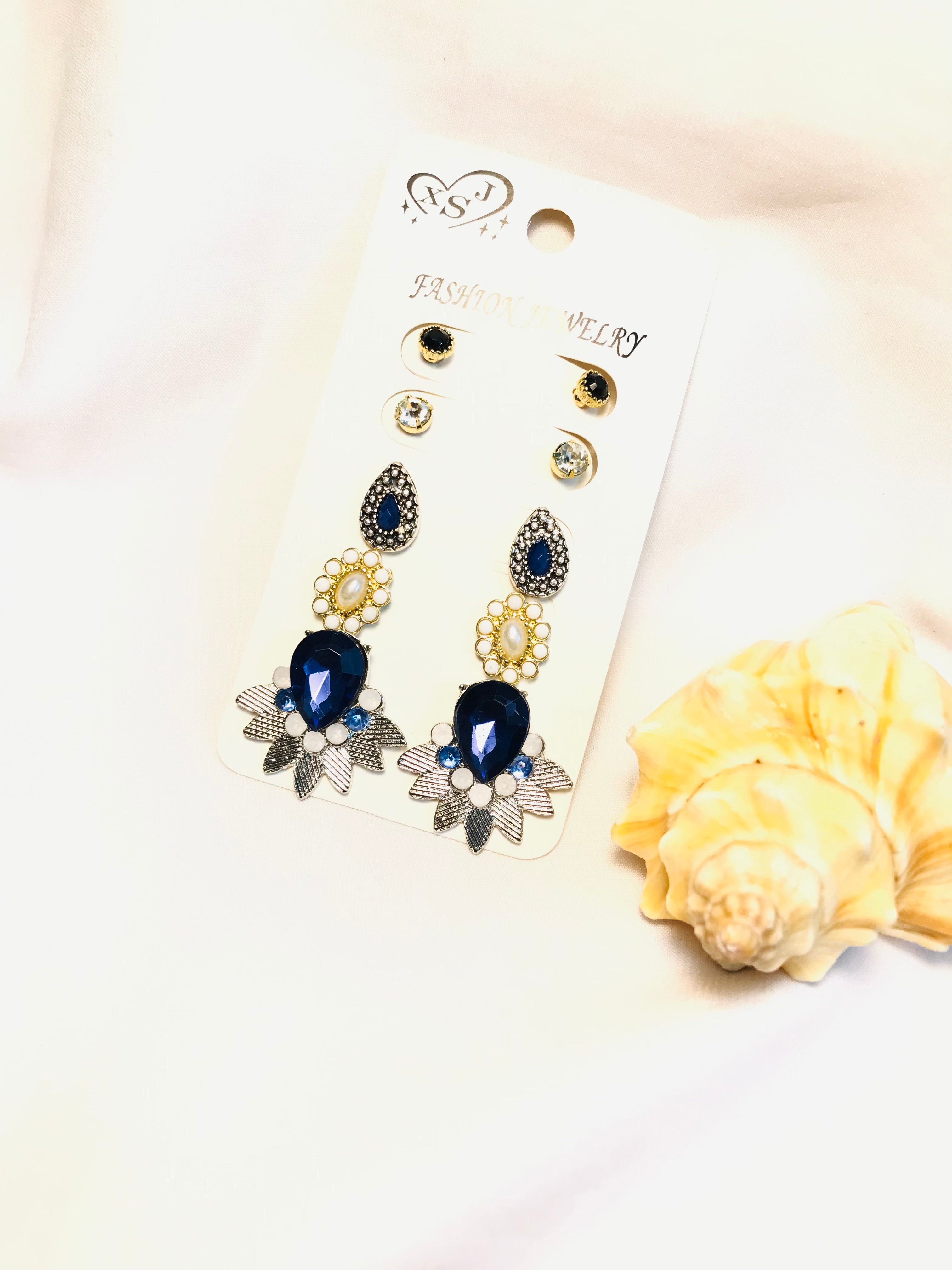 Blue Stud set