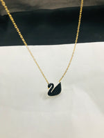 Load image into Gallery viewer, Swan Ss pendant Black
