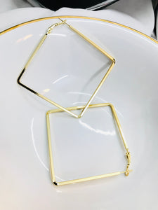 Square Hoop Golden