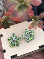 Load image into Gallery viewer, Green Mifaya earring
