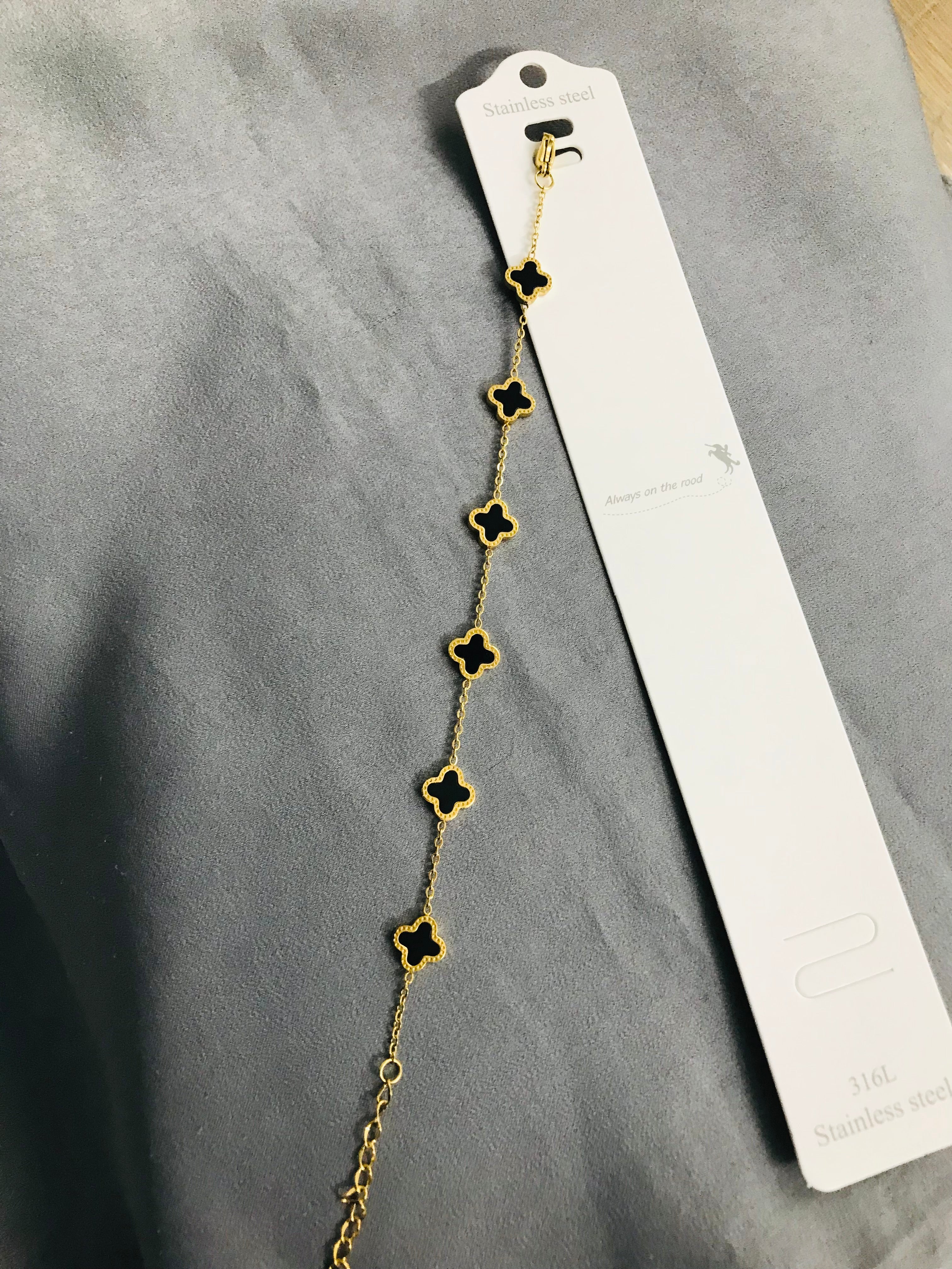 Clovar Chain Titanium Bracelet-02