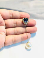 Load image into Gallery viewer, Hijab pearl/stone pin 06
