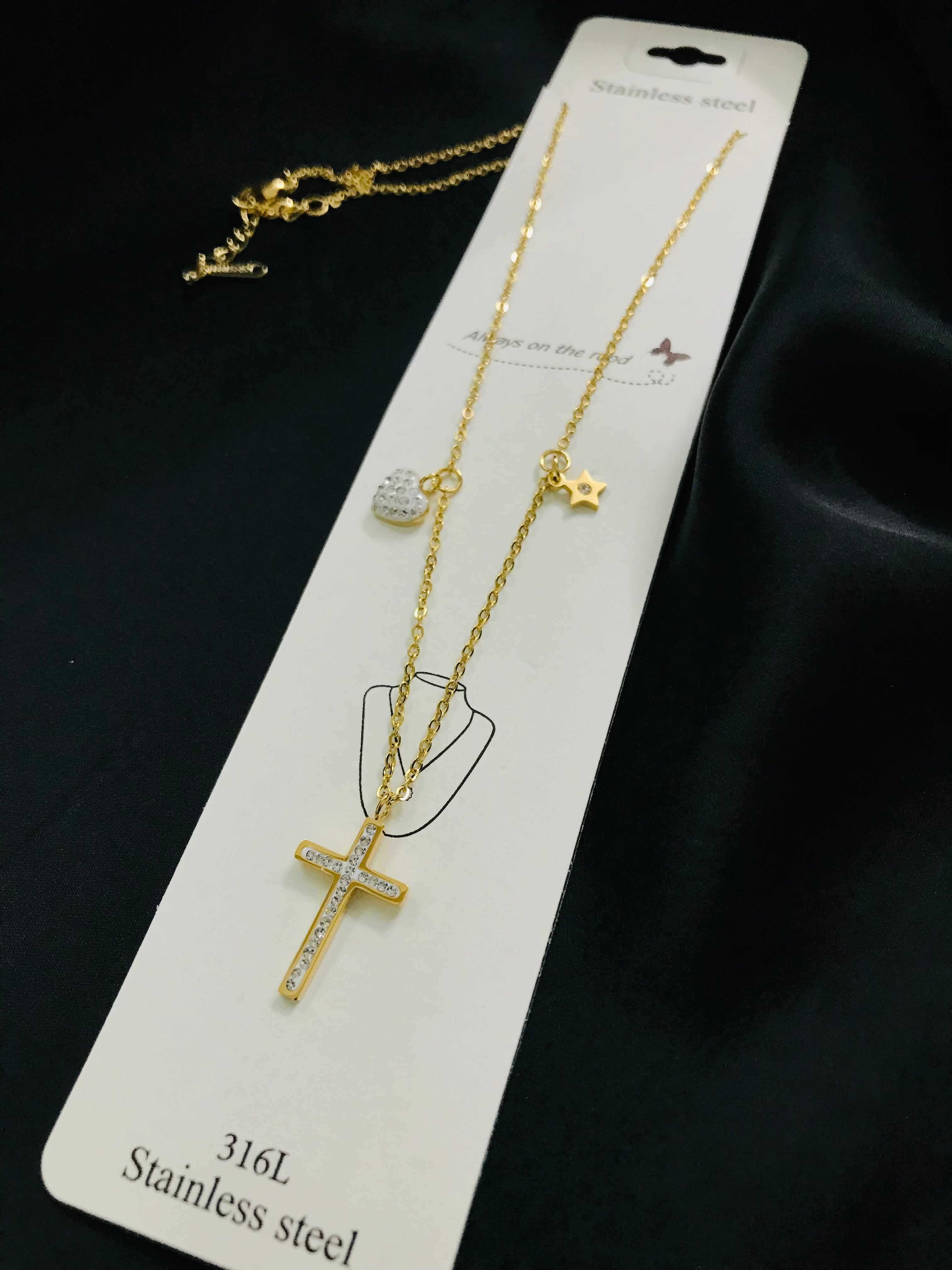 Charm heart cross pendant