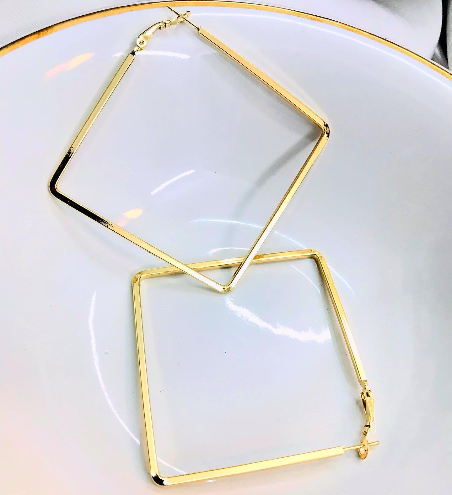 Square Hoop Golden