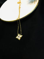 Load image into Gallery viewer, Luise triangle pendant
