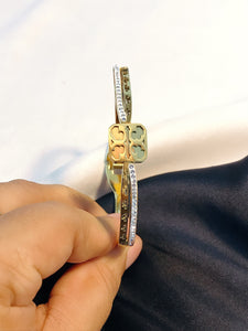 Torry Bangle Bracelet-05