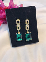 Load image into Gallery viewer, Green Emerald  squad Earring
