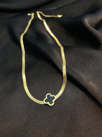 Load image into Gallery viewer, Clovar Flat Golden pendant-02
