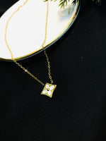 Load image into Gallery viewer, Luise triangle pendant
