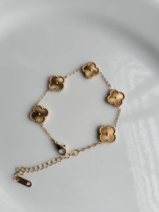 Golden Clovar Chain Bracelet-01