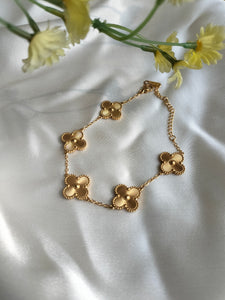 Golden Clovar Chain Bracelet-01