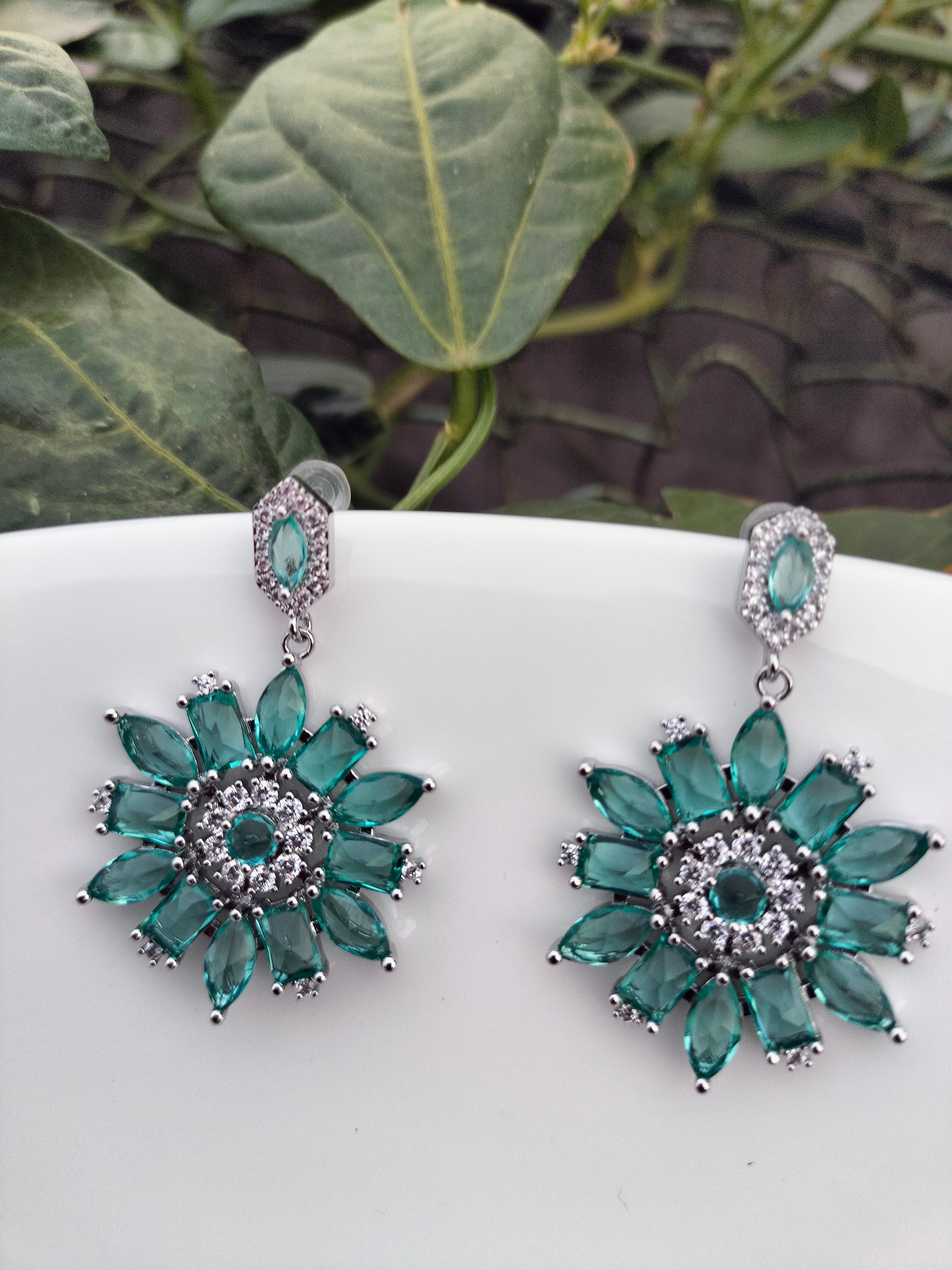 Minty floral Earring