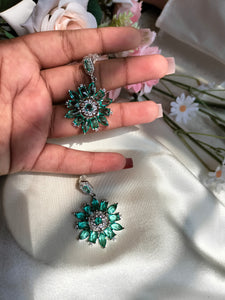 Minty floral Earring