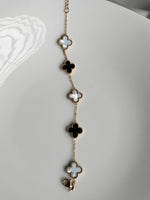 Load image into Gallery viewer, Clovar Black &amp; white mixed chain bracelet
