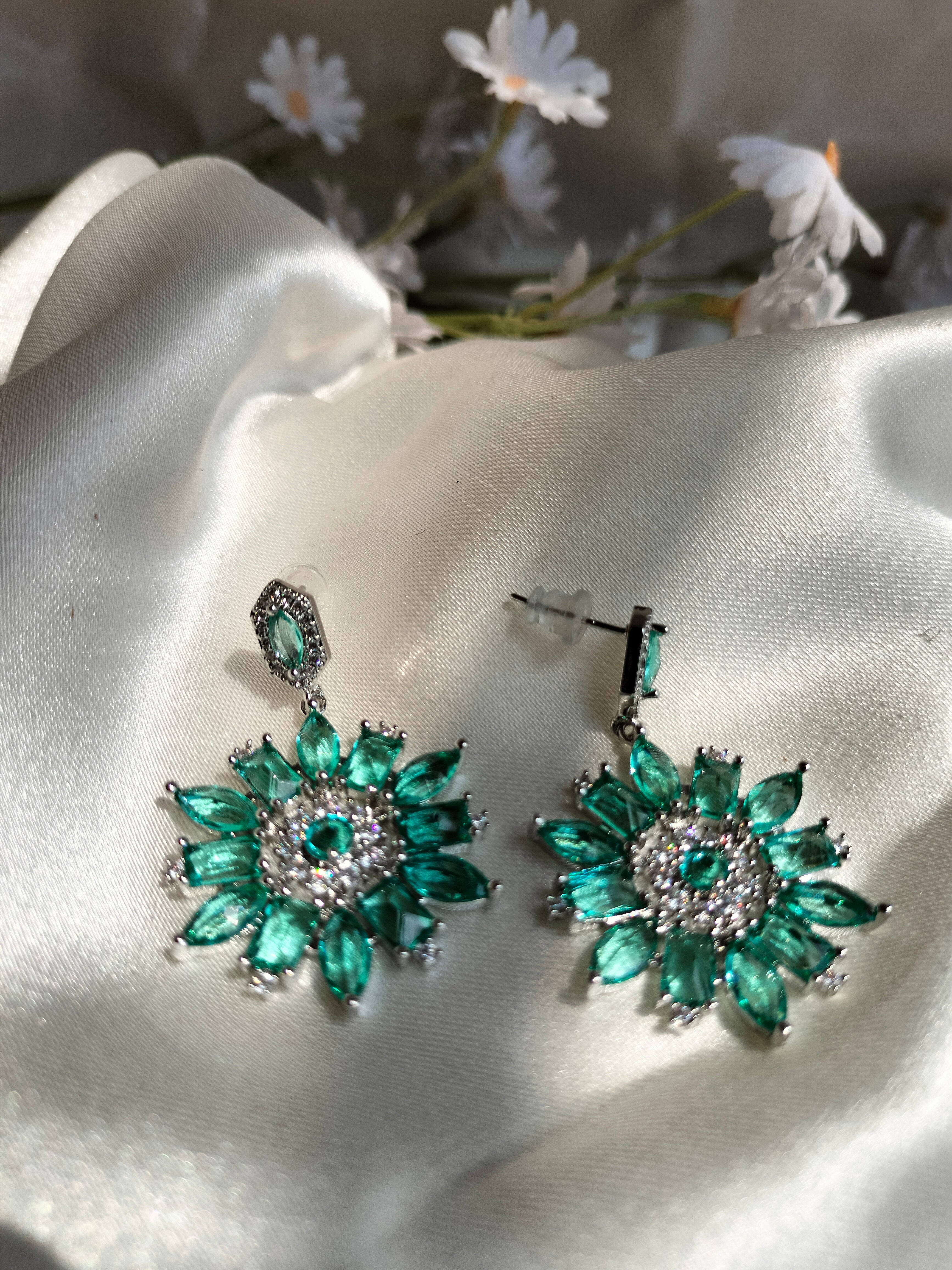 Minty floral Earring