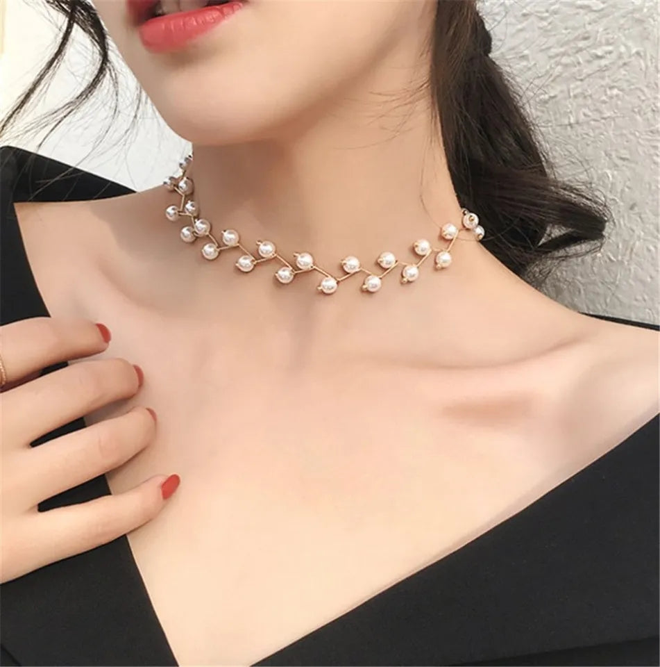 Pearl Charm Choker Silver