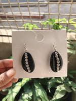 Load image into Gallery viewer, black Stone Kori earring
