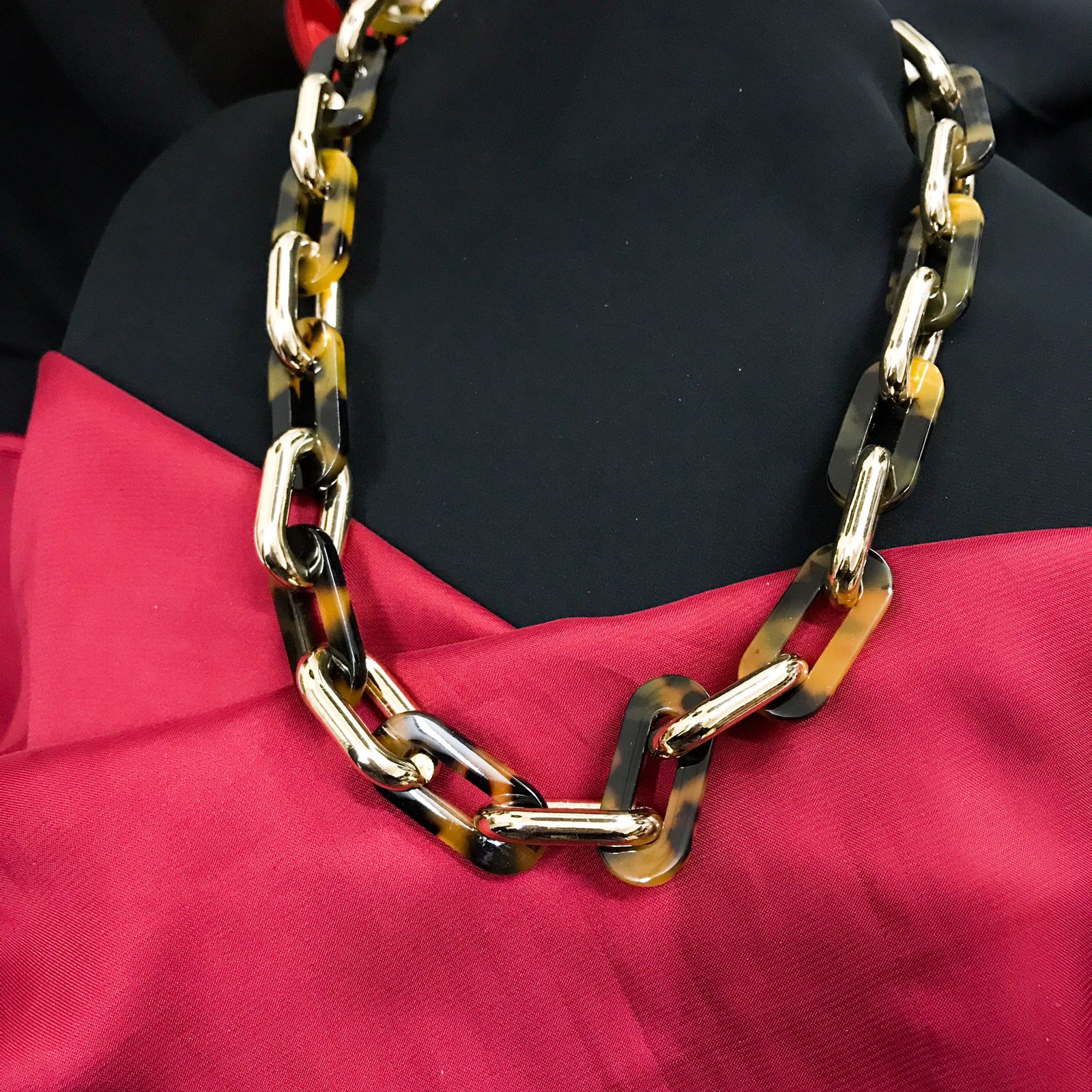 Shackle tiger Necklace