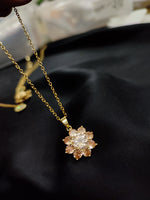 Load image into Gallery viewer, Golden crystal Pendant
