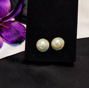 Pearl Stud Earring