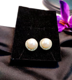 Load image into Gallery viewer, Pearl Stud Earring
