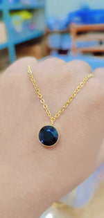 Load image into Gallery viewer, Black Compact Pendant
