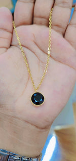 Load image into Gallery viewer, Black Compact Pendant
