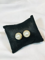 Load image into Gallery viewer, Pearl Stud Earring
