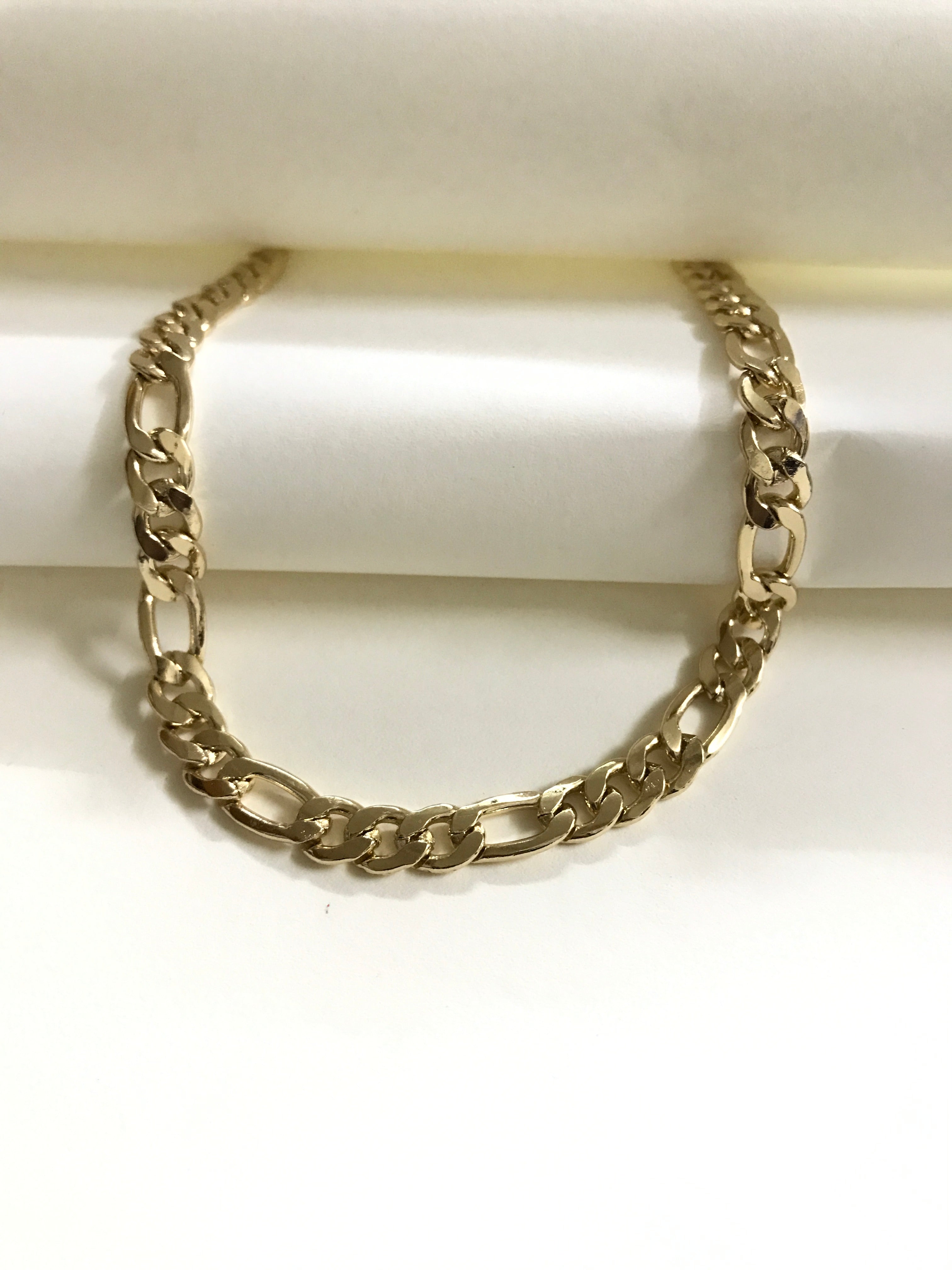 Cuban Chain Shackle Bracelet