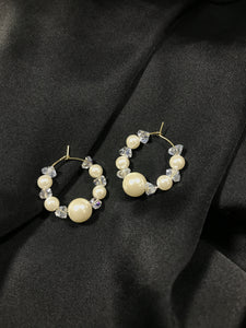 Pearl Tiny Hoop