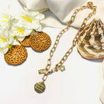 Load image into Gallery viewer, Knot Coin stainless Necklace
