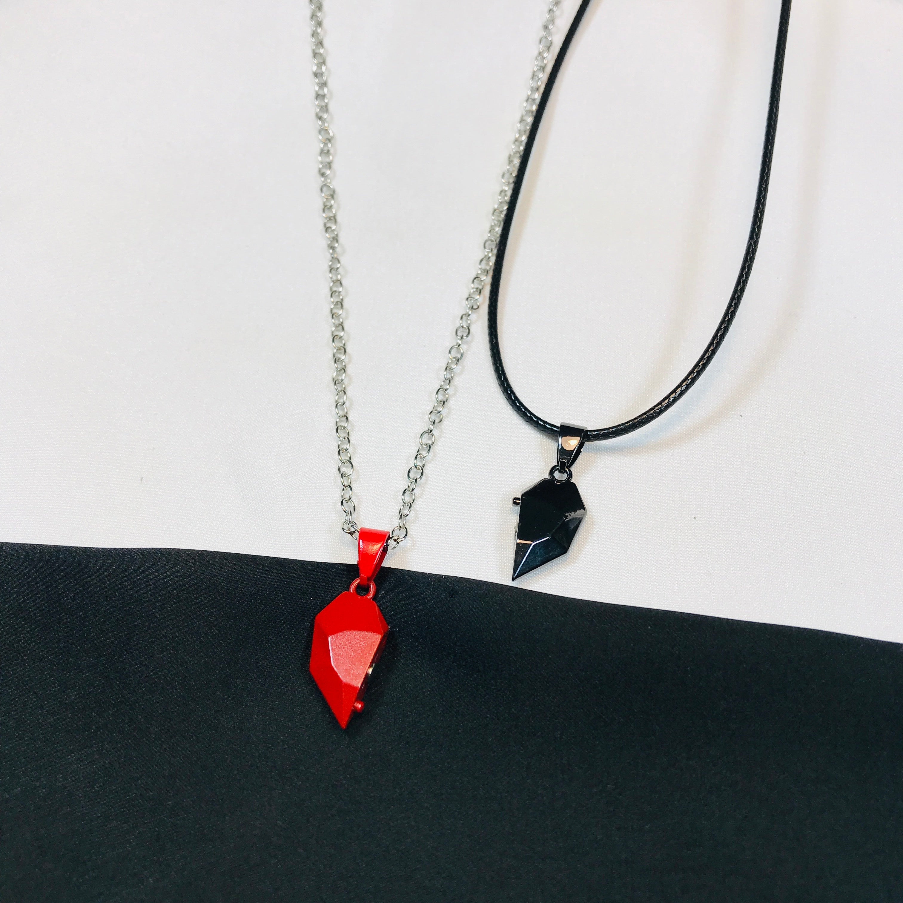 Magnetic Heart Couple Pendant