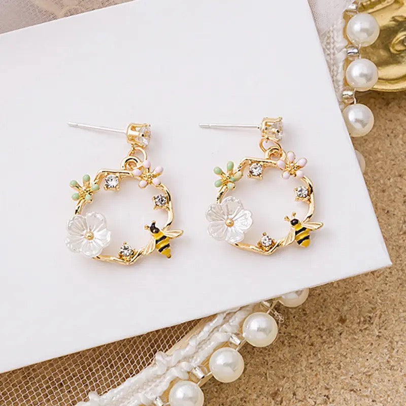 Floral Bee Earring