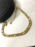 Load image into Gallery viewer, Cuban Chain Shackle Bracelet
