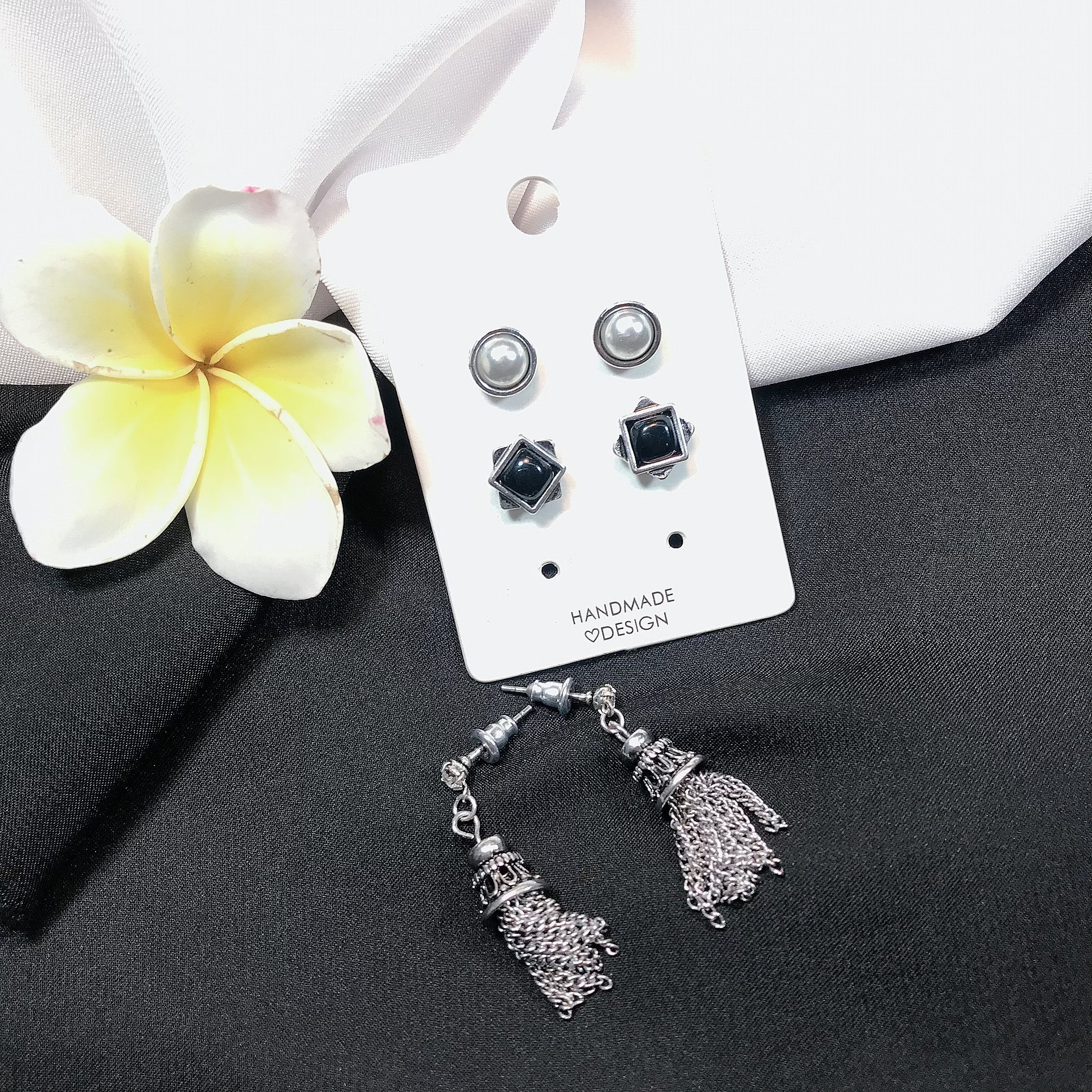 Silver Antique Tassel Stud Set