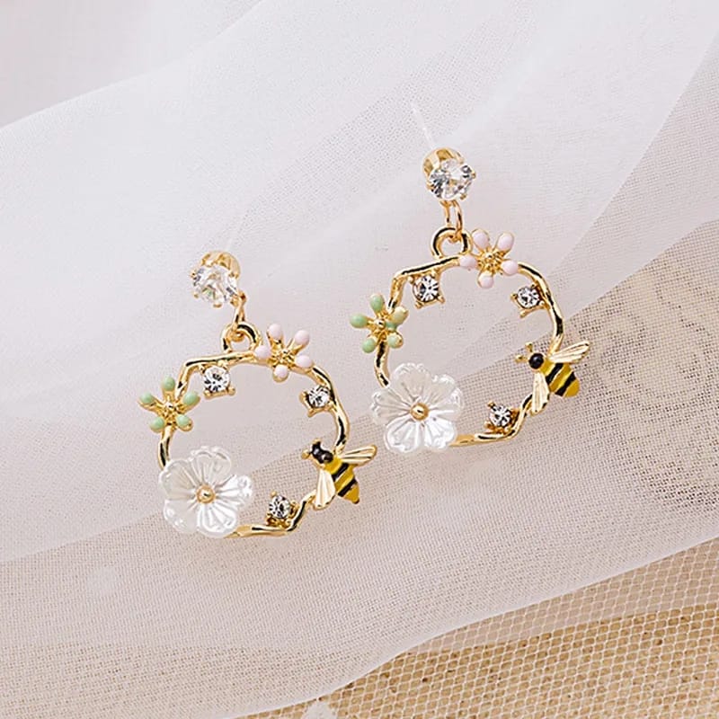 Floral Bee Earring