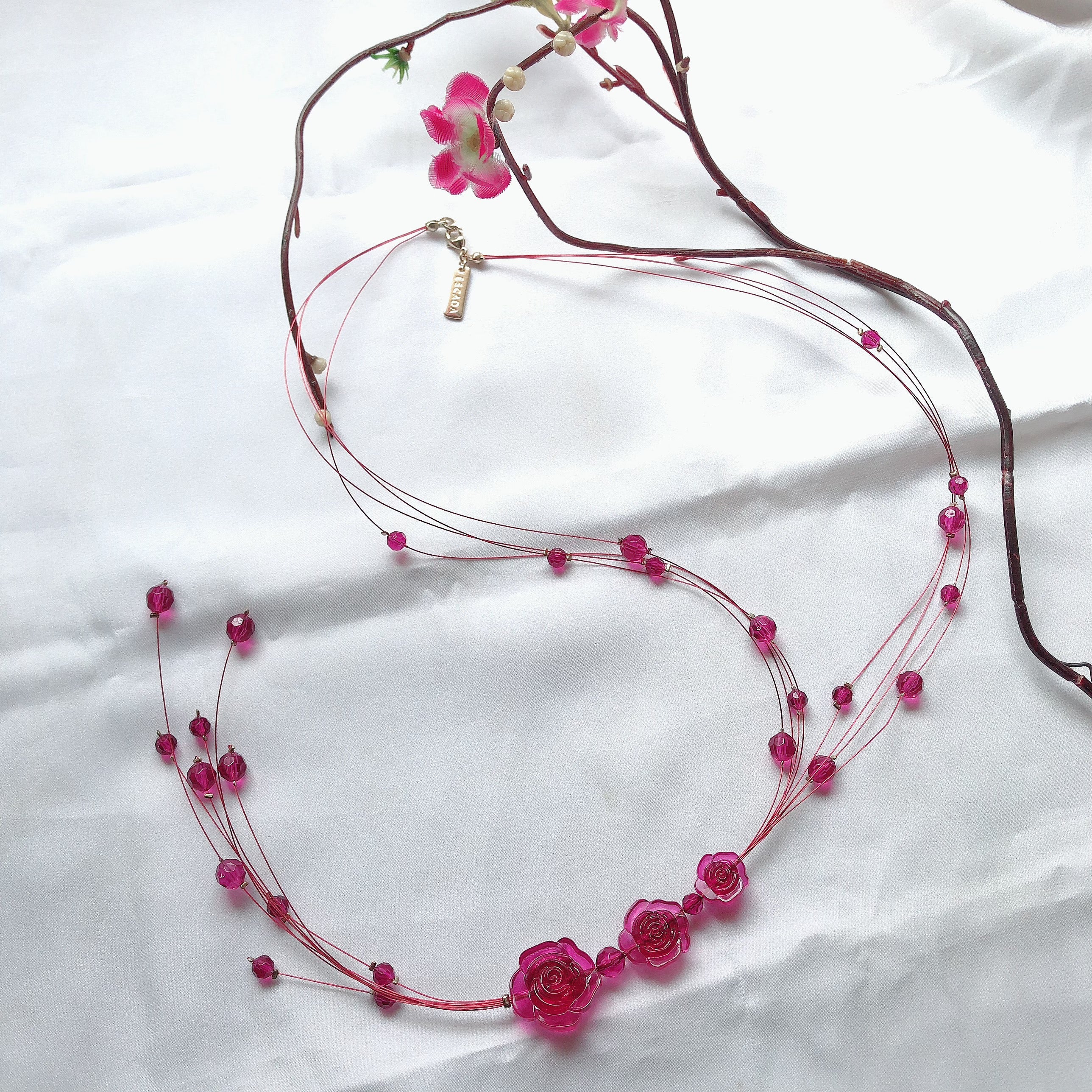 Rose beads necklace