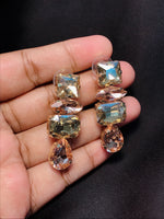 Load image into Gallery viewer, Peach Emerald  Stone Earring

