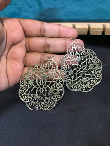 Floral Golden Filigree Earrings