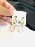 Load image into Gallery viewer, Kundon Stone Baby Pink Earring
