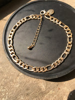 Load image into Gallery viewer, Cuban Chain Shackle Bracelet
