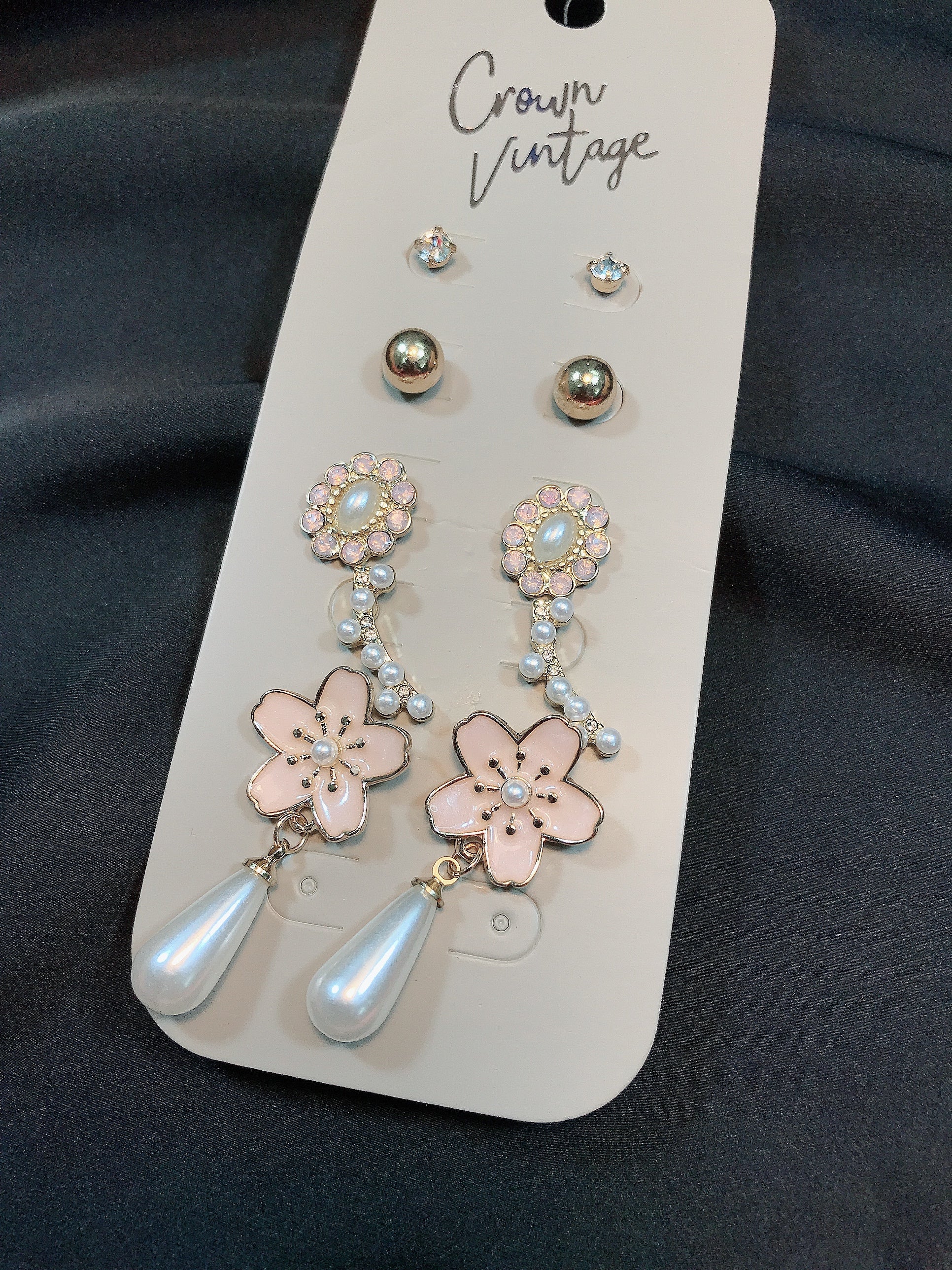 Pearl Stud Set 5 Pair