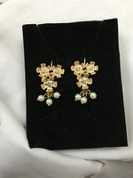 Load image into Gallery viewer, Floral Earring
