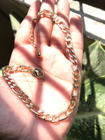 Load image into Gallery viewer, Cuban Chain Shackle Bracelet
