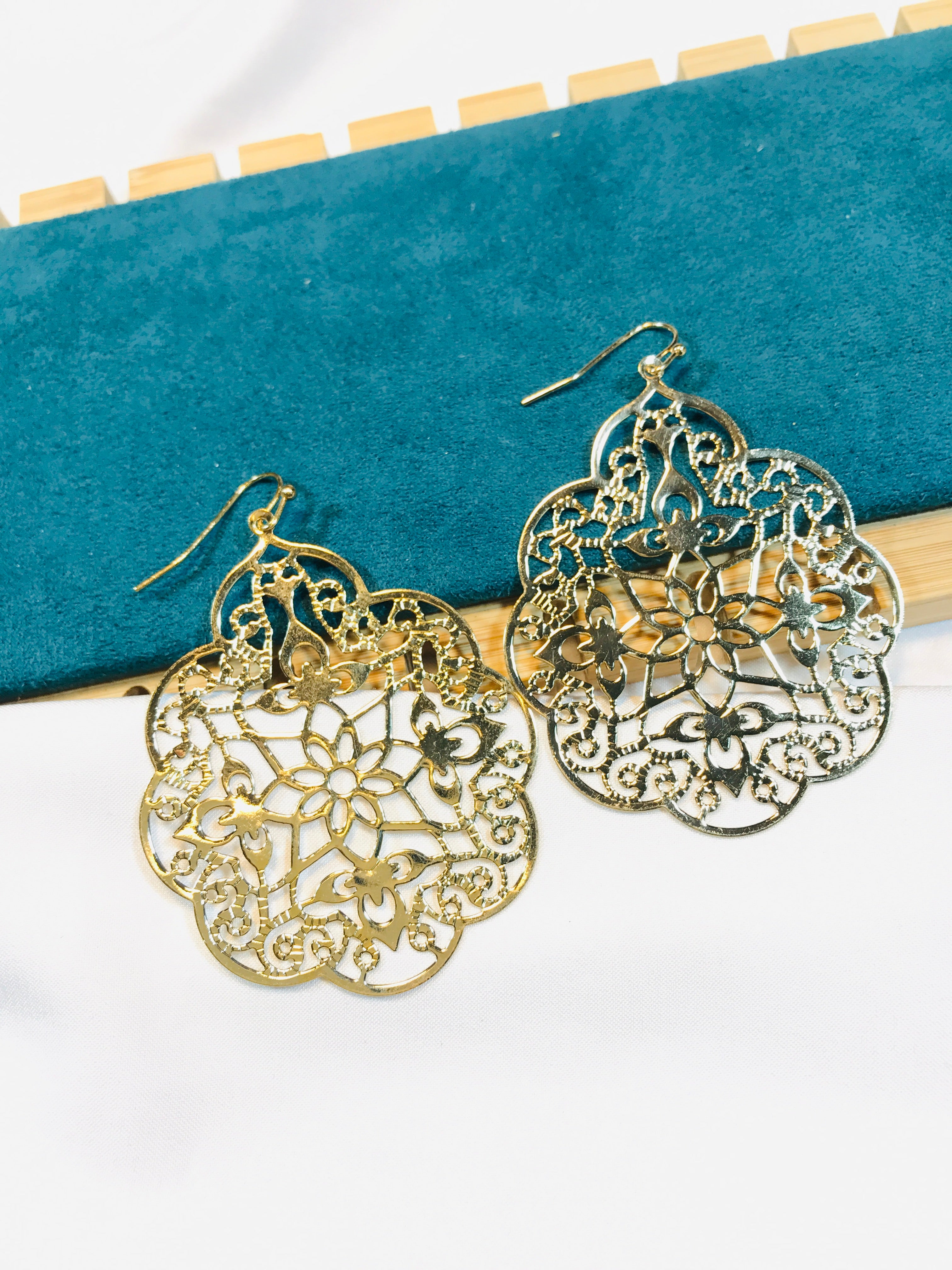 Floral Golden Filigree Earrings