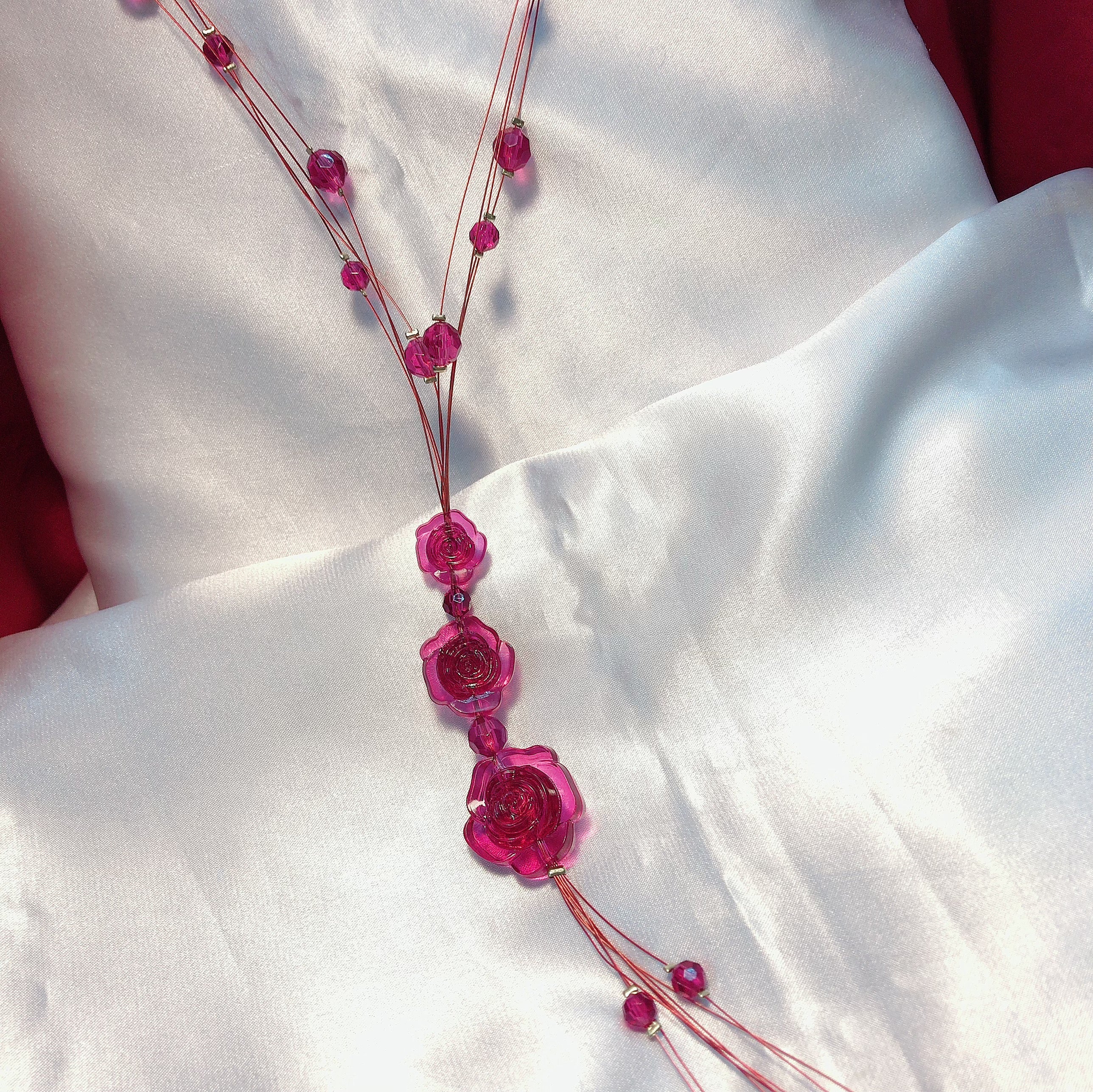 Rose beads necklace